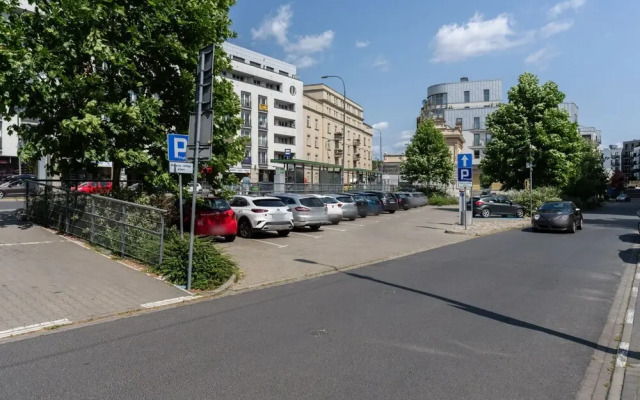 Scandi Małe Garbary Apartment by Renters