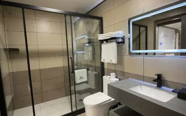 Mishan Zheli Qianyong Hotel