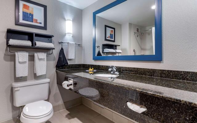 Best Western Plus Castlerock Inn & Suites