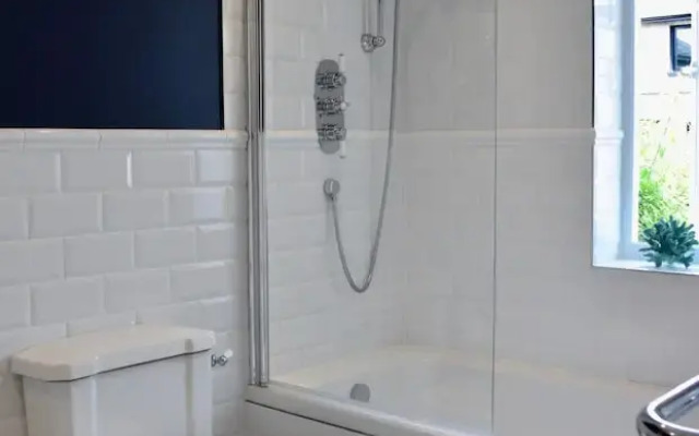 2 Bedroom House Near Dublin City Centre