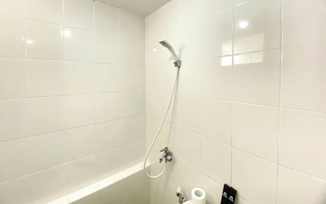 Comfort Living And Strategic 2Br At Bassura City Apartment