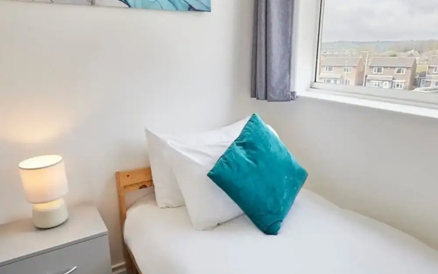 Host Stay Bartlemere House