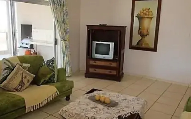 101 B Santorini, Margate