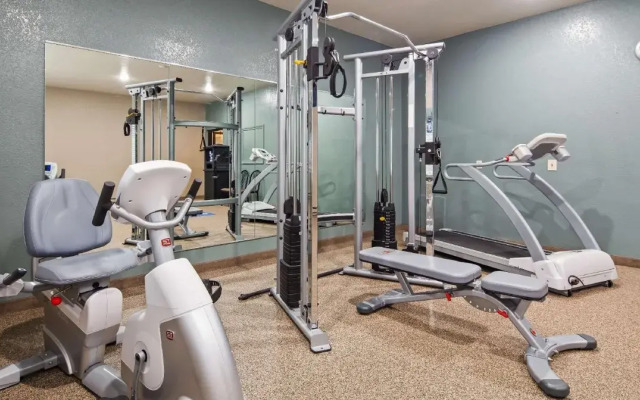 Best Western Harbour Pointe Lakefront