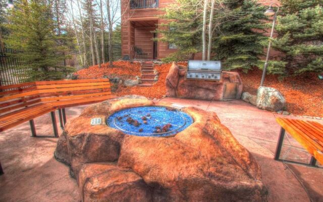 8912 The Springs 3 Bedroom Condo by RedAwning