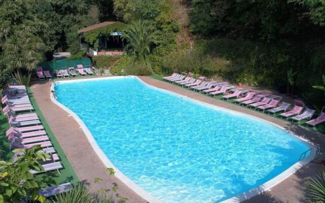 Chalet Near Rome, in a Park With Shared Swimming Pool