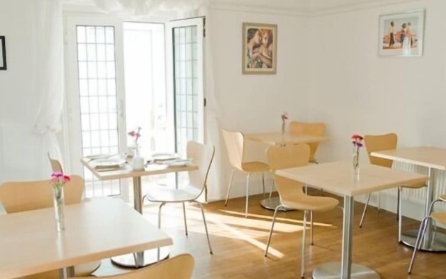 The White Lodge