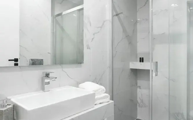 Athenian Modern & Luxury Apartments