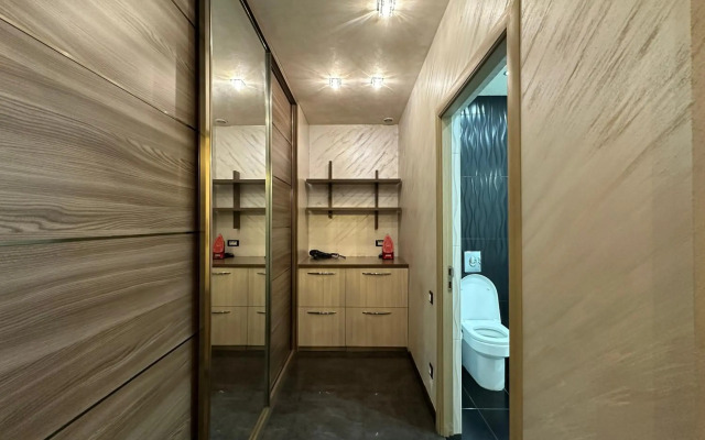 Northern Avenue 2 bedroom Luxury apartment HH777