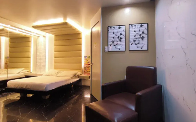 One Serenata Hotel Bacoor