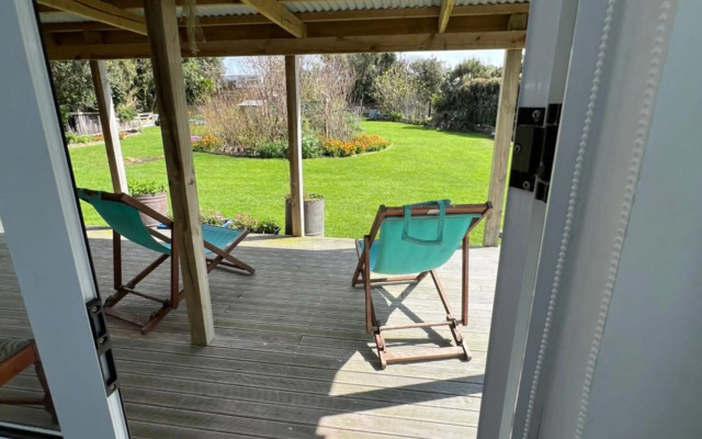 @Taradise-Opunake - eco-friendly Coastal hideaway