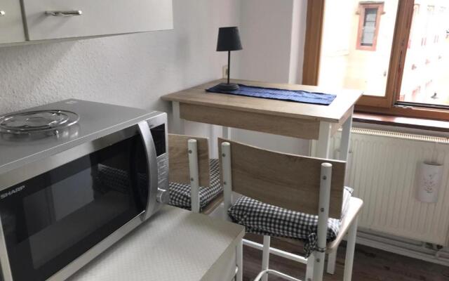 Klein Apartment mit 2 Ferienwohnungen