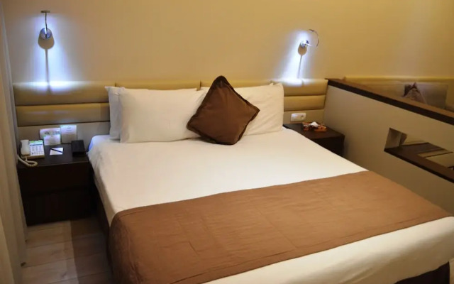 Country Lodge Hotel & Resort