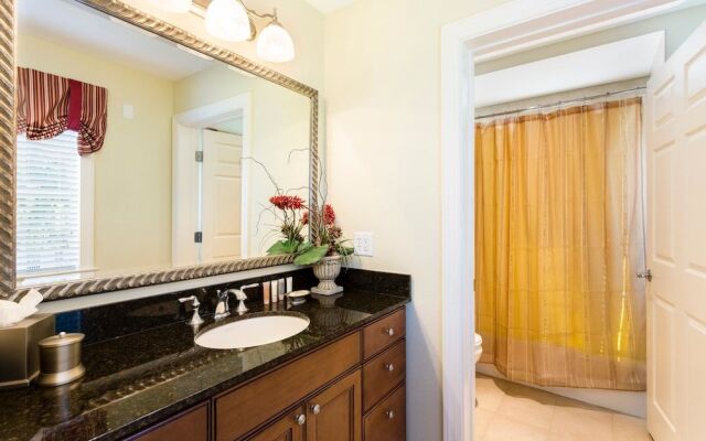 Condo Centre Court Haven 3 Bedroom Reunion