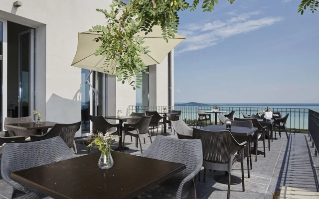 Villa Patzay Borhotel