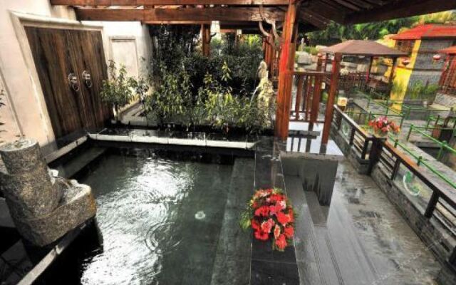 Nanjing Tangshan Shengquan Hot Spring Hotel （Northeast Gate）