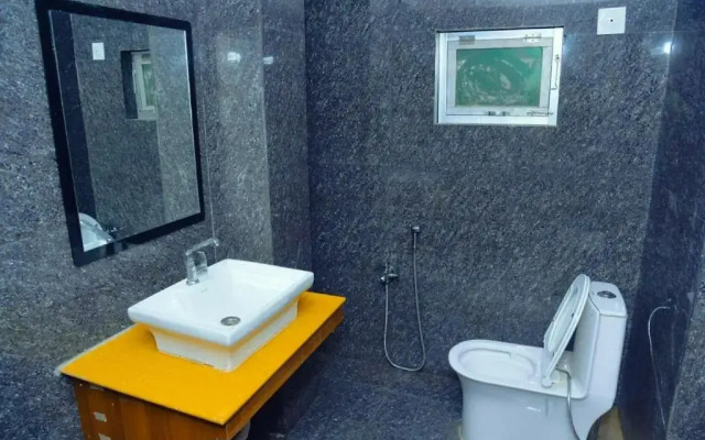 STAYMAKER Aditya Plaza