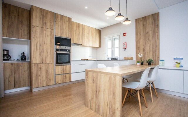 Luxury Picadeiro Apartment III by Rent4all