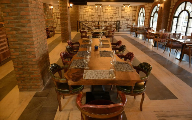 Raymar Mardin Hotels