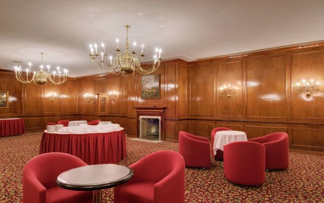 DoubleTree by Hilton Hotel London Ontario