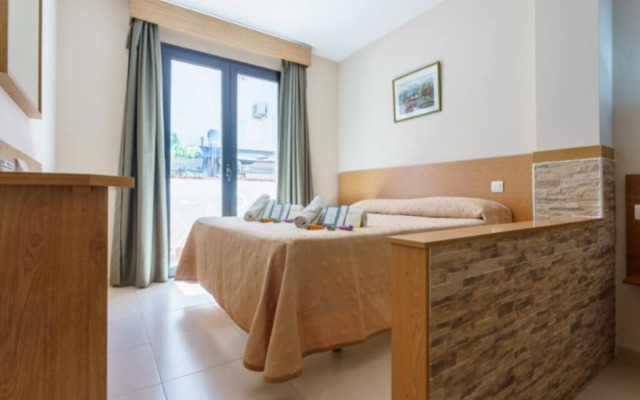 Hostal Costabella - Quadruple Room with Terrace Standard Rate