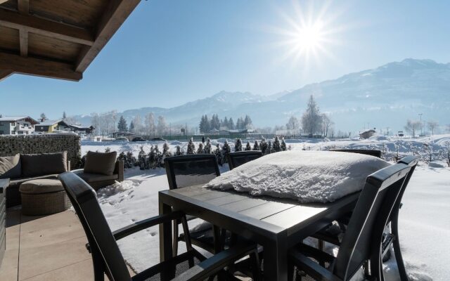 Luxurious Apartment In Piesendorf Near Ski Area