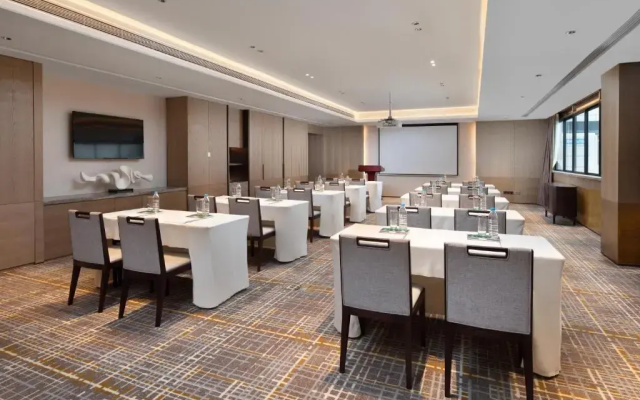 Holiday Inn  and Suites Sanya Yalong Bay by IHG