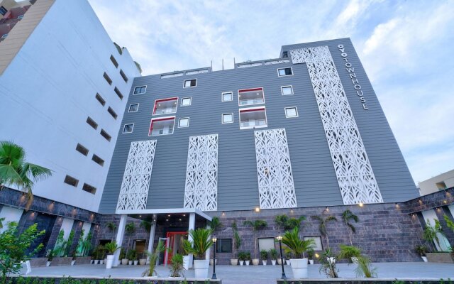 Oyo Townhouse 284 New Building