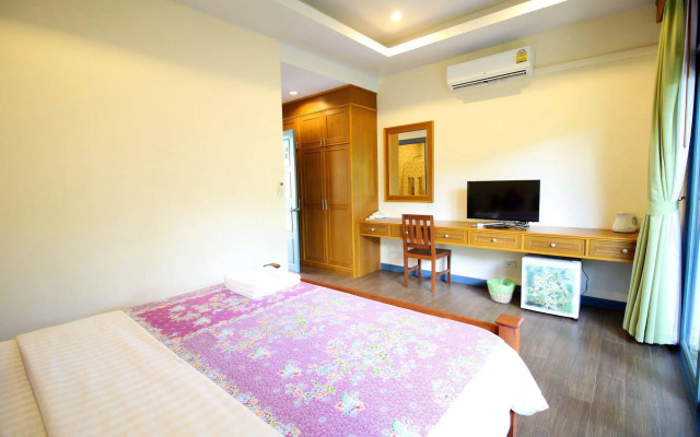 Baan Patcharintorn Samui