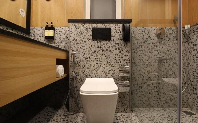 Peninsula Suites