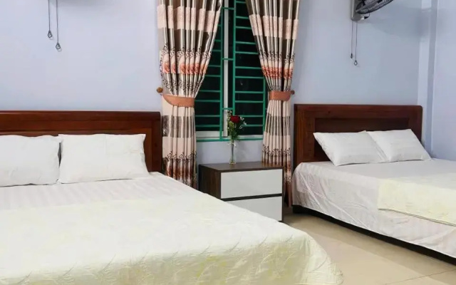 Van Phuong Hotel Cat Ba