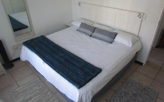 Santini Lace Self Catering Unit