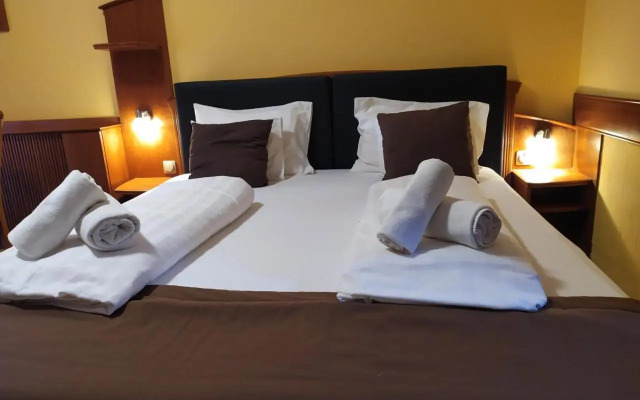 Relax Hotel Hévíznél
