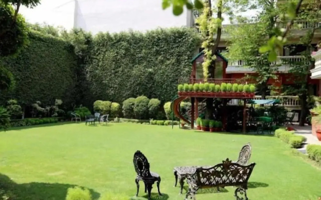 The Estate Villa