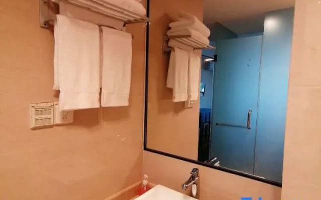 Outing Serviced Apartment (Taizhou Wanda Plaza) – Bathroom – Taizhou