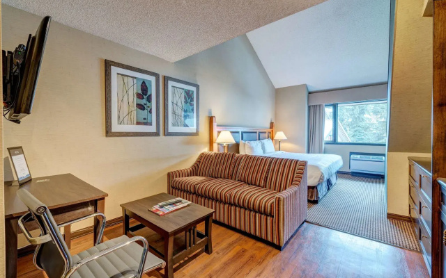 Blackcomb Lodge