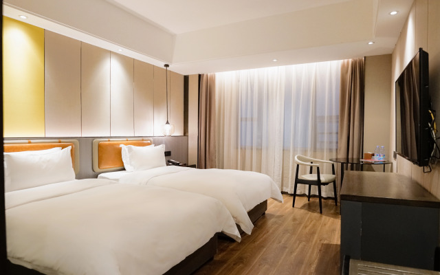 Paco Hotel (Guangzhou Tower Datang Metro Station Branch)
