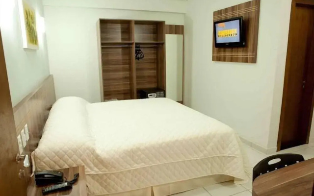 Serras Hotel
