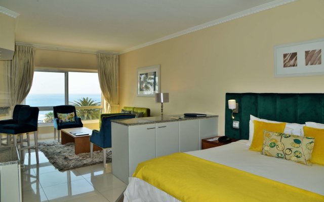Peninsula All-Suite Hotel by Dream Resorts