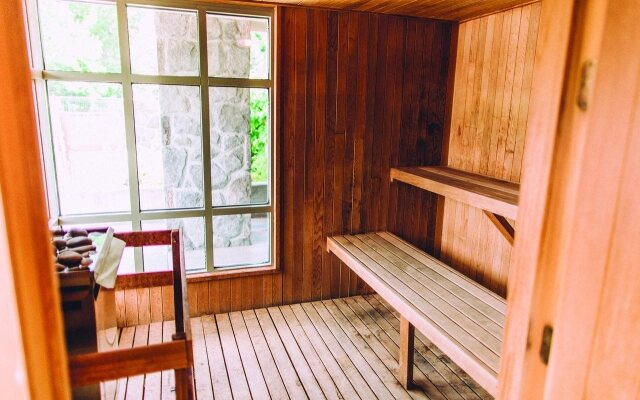 Pan Pacific Whistler Village Centre