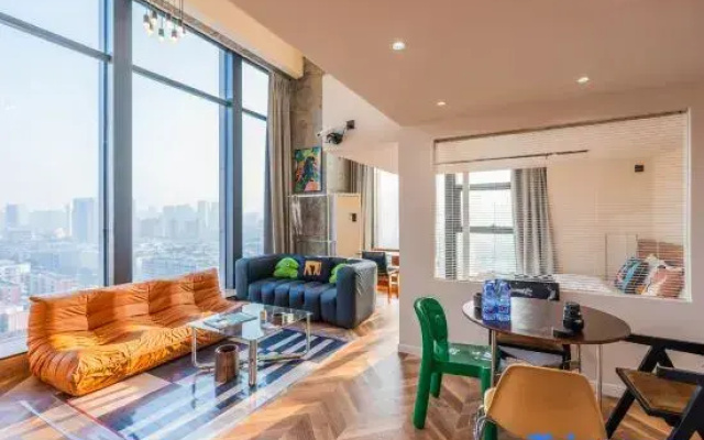 Invis Design Apartment (Chengdu Chunxi Road Taikoo Li Branch)