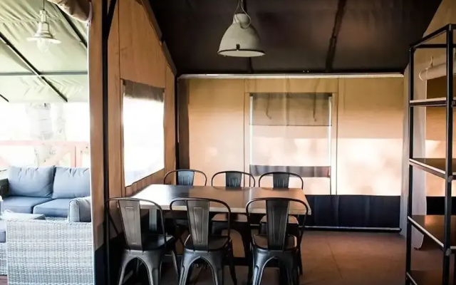Comfortable Glamping Tent With Wifi in Limburg