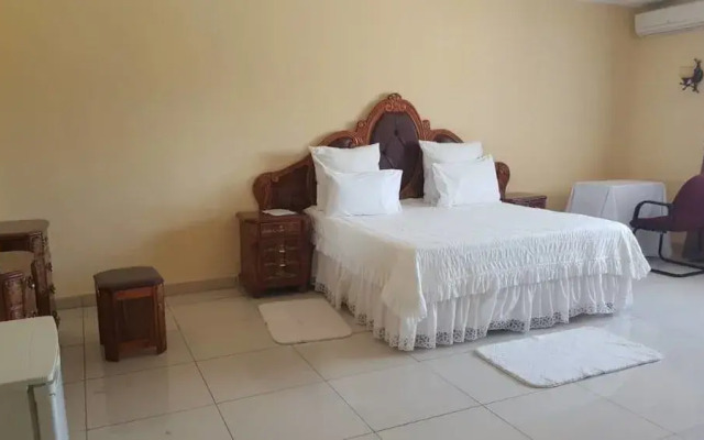 Twin Cave Lodge