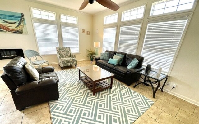 Mermaid Mansion 3 Bedroom Home by Redawning