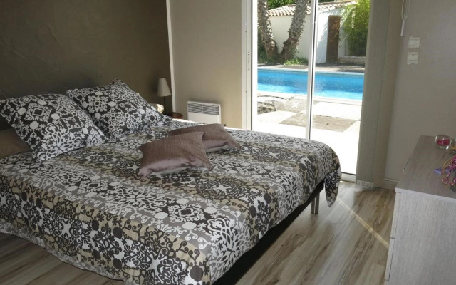 Holiday Home Côté Sud - BZS165