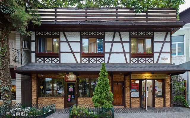 Adlerson Hostel