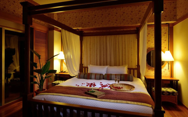 Kanucha Bay Hotels & Villas