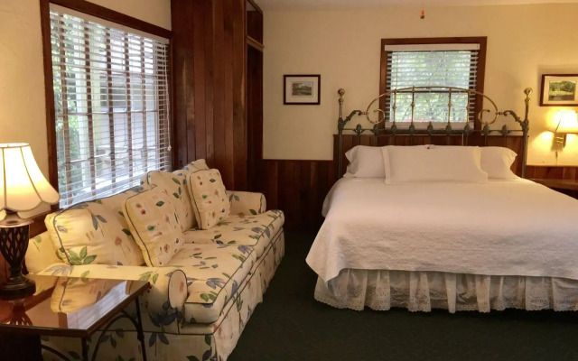 Outpost Inn