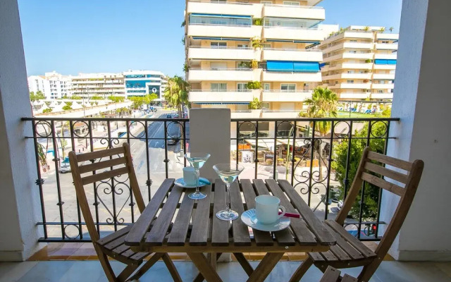 OleHolidays 111 Centro Puerto Banús 50 m. Playa