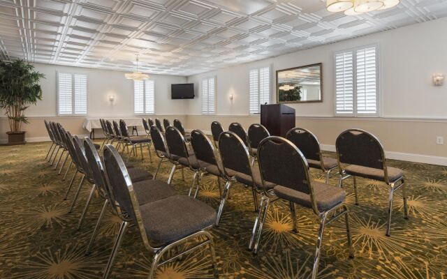 Best Western Sea Island Inn